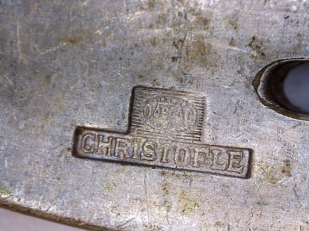 Poinçon métal argenté marque Christofle 4